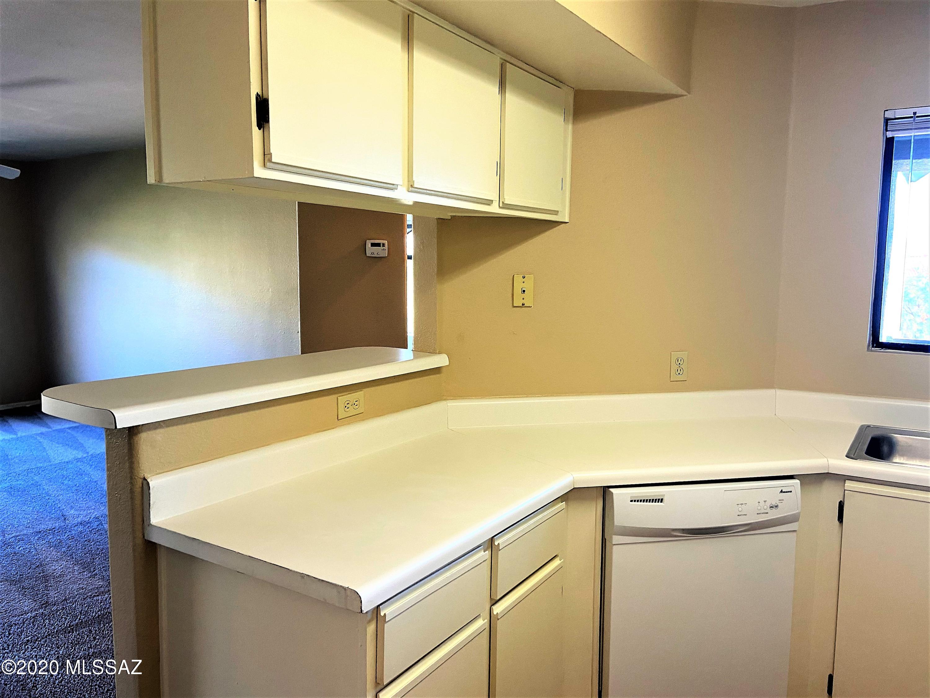 5751 North Kolb Road, Unit 32202 Tucson, AZ 85750 - Photo 5 of 32