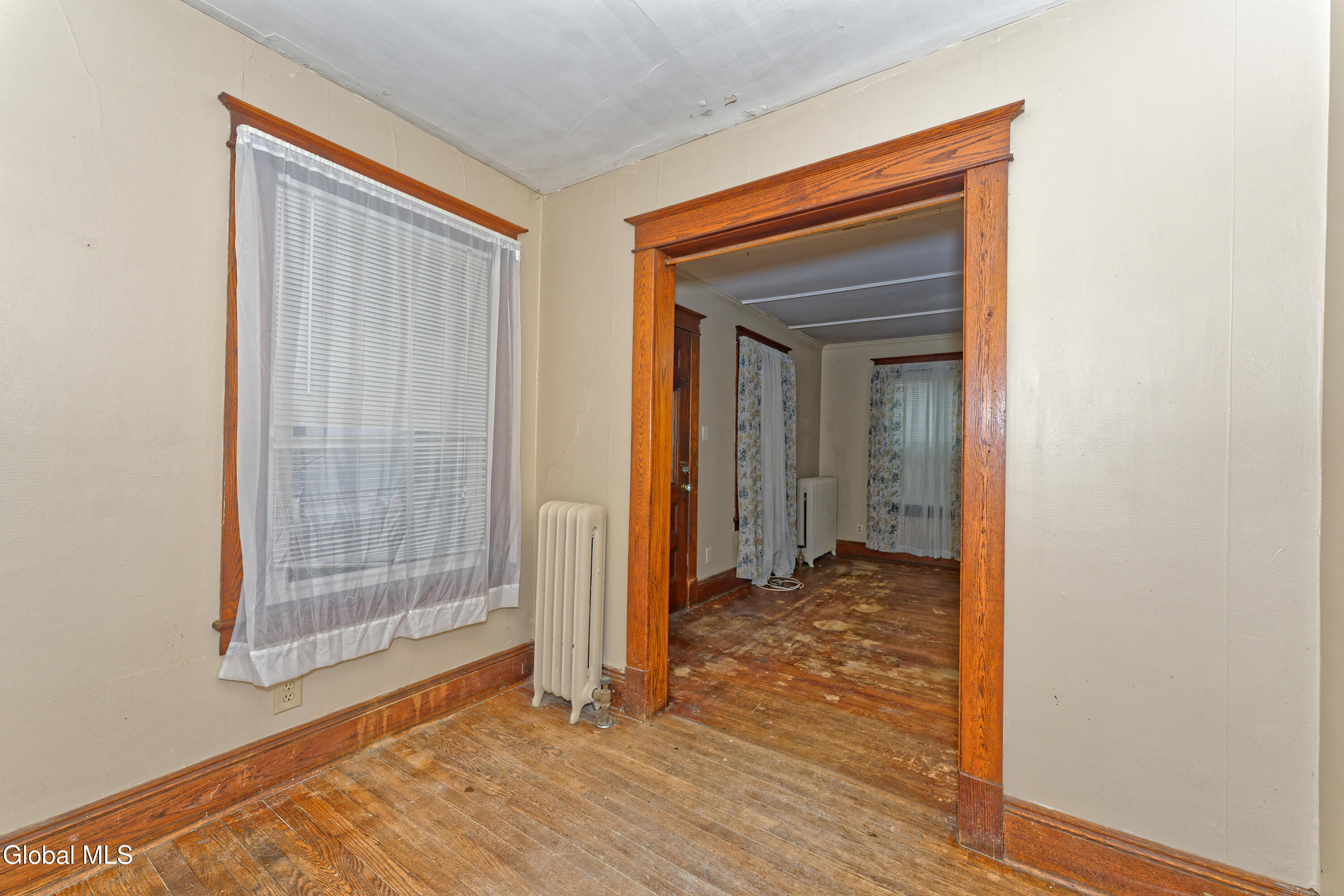 91 Snowden Avenue Schenectady, NY 12304 - Photo 9 of 37 2 Office 2