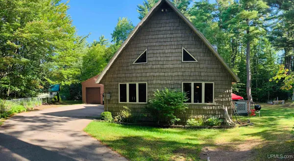 $329,000 | E7384 M28 Highway, Munising, MI 49862