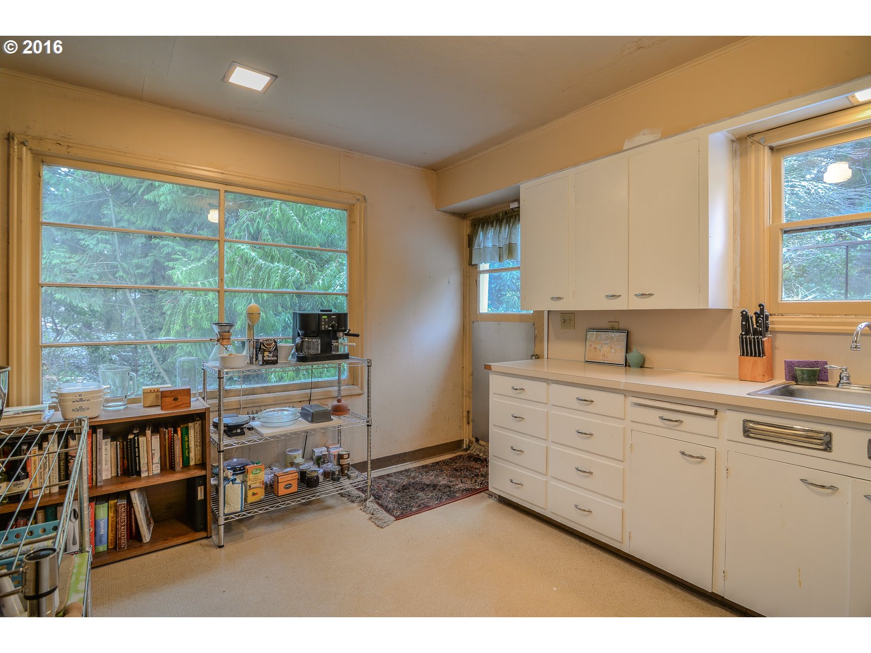 1610 Southwest Taylors Ferry Road Portland, OR 97219 - Photo 19 of 25 Gallery Image 19