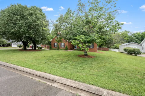$432,500 | 3342 Meadowhill Drive, Murfreesboro, TN 37130