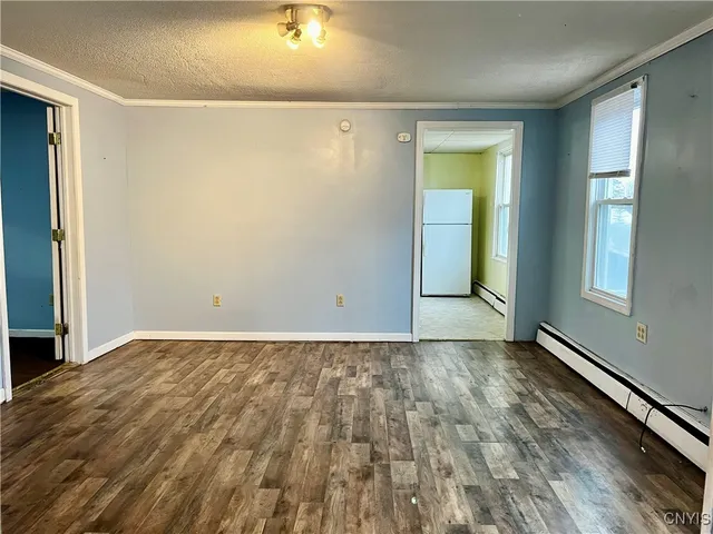 $1,400 | 97 East Seneca Street, Oswego, NY 13126