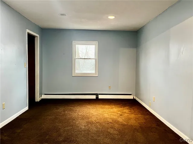 $1,400 | 97 East Seneca Street, Oswego, NY 13126