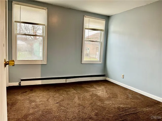 $1,400 | 97 East Seneca Street, Oswego, NY 13126