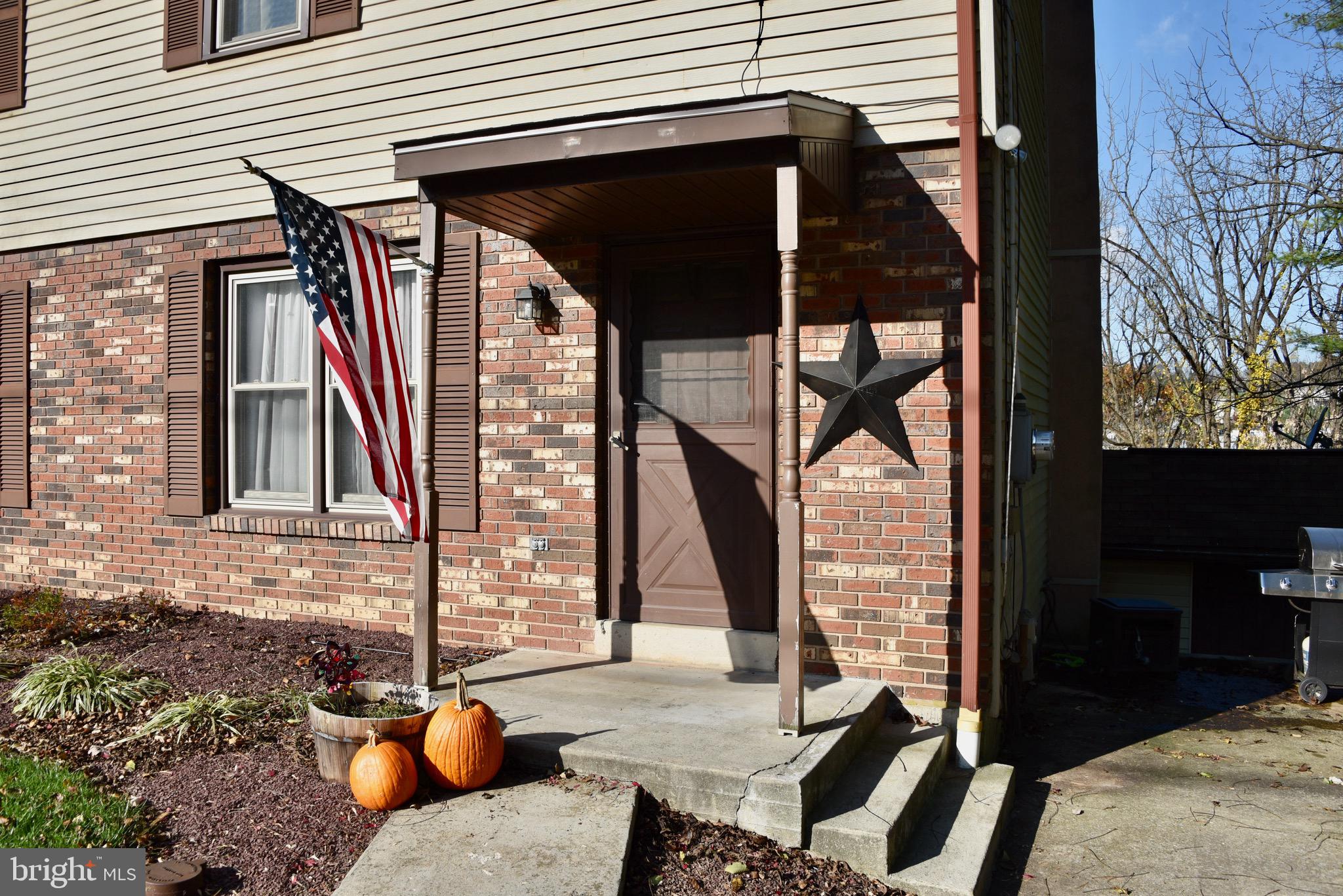 1026 Crestview Avenue Reading, PA 19607 - Photo 3 of 25 Gallery Image 3