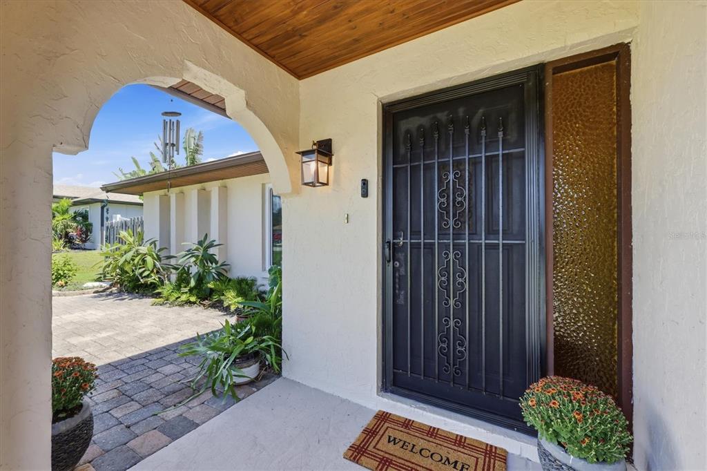 1007 Olympia Road Venice, FL 34293 - Photo 3 of 66 Gallery Image 3