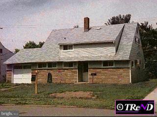 93 Goldengate Road Levittown, PA 19057 - Photo 1 of 1