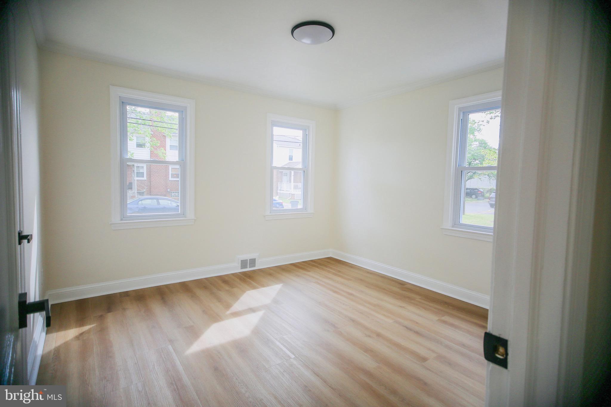 155 Maple Avenue Holmes, PA 19043 - Photo 12 of 30