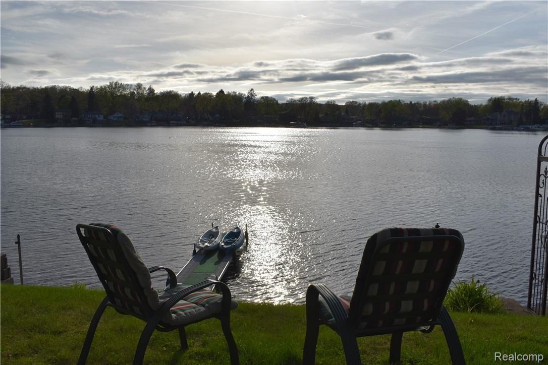 2913 Lansdowne Road Waterford, MI 48329 - Photo 22 of 24 DSC_0124.JPG