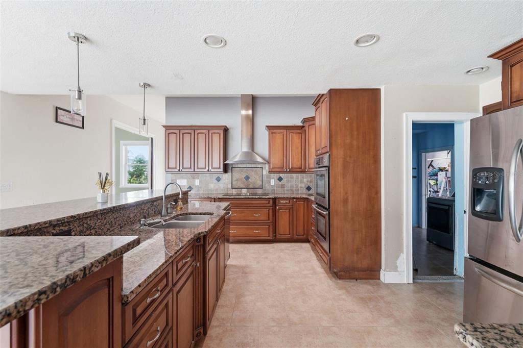 16115 4th Street East Redington Beach, FL 33708 - Photo 18 of 45