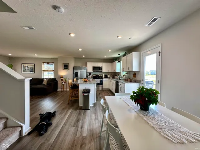 $347,900 | 1862 Cascades Drive, Greenfield, IN 46140