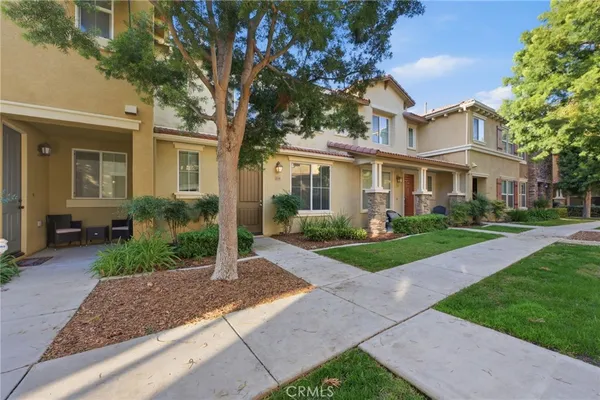 $419,000 | 30505 Canyon Hills Road, Unit 2504, Lake Elsinore, CA 92532