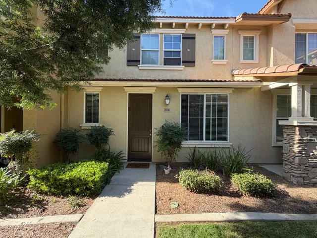 $434,888 | 30505 Canyon Hills Road, Unit 2504, Lake Elsinore, CA 92532