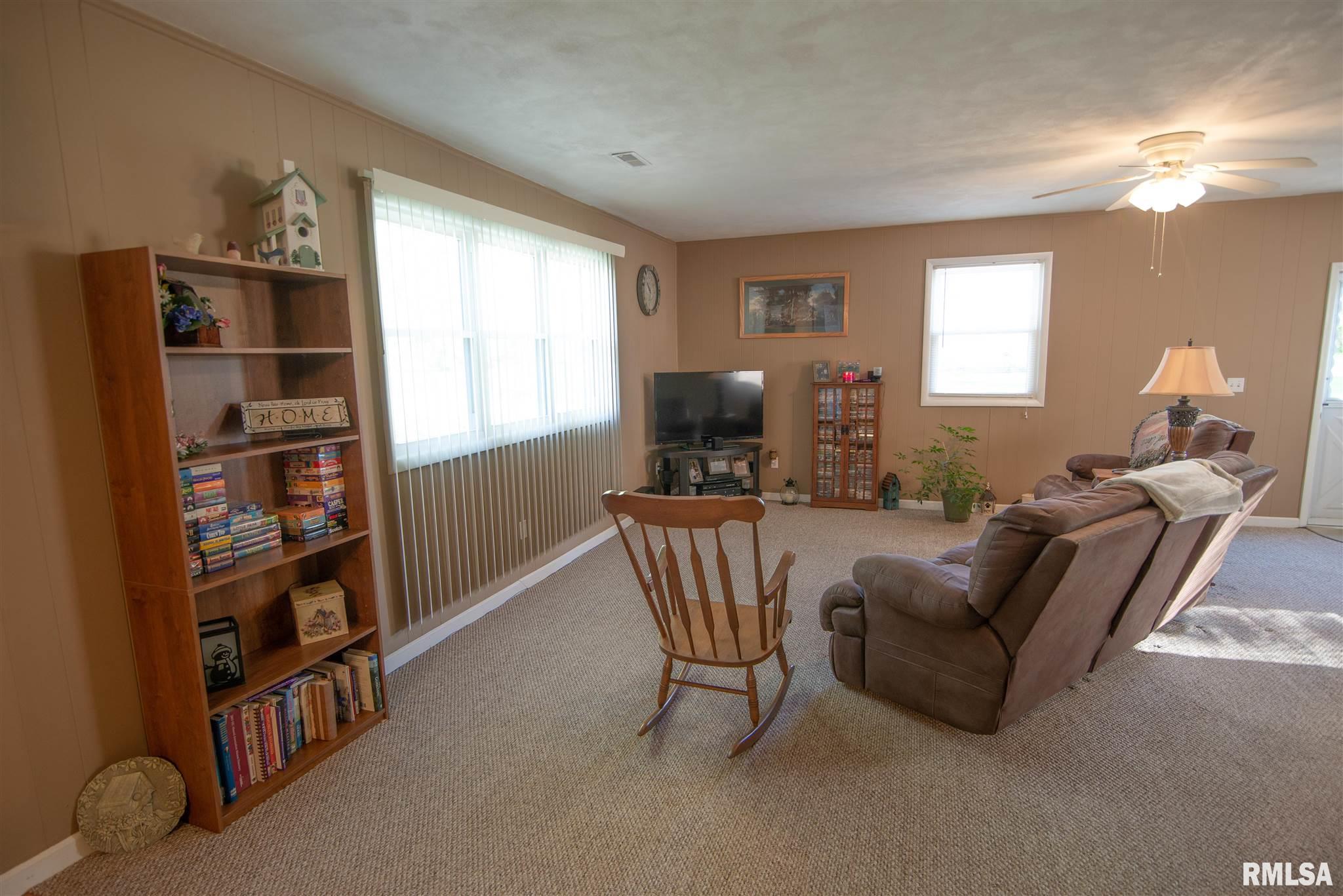 511 South Main Street Belle Rive, IL 62810 - Photo 11 of 21