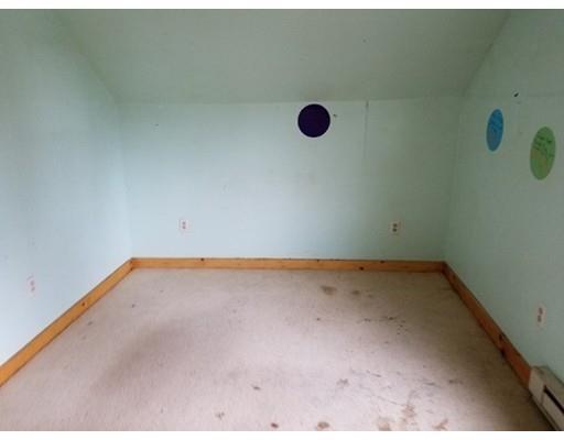 10 Bennett Road Holland, MA 01521 - Photo 11 of 15