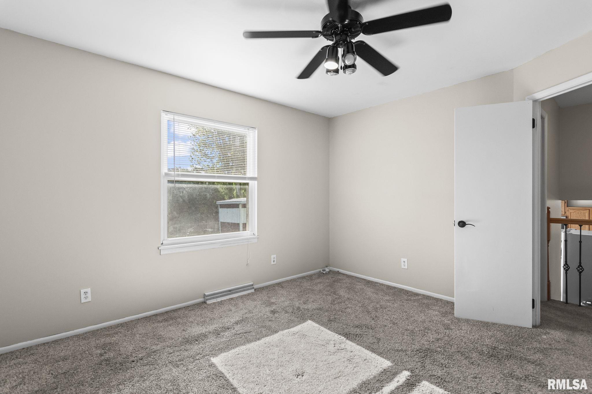 2016 Stonehenge Road Springfield, IL 62702 - Photo 20 of 31