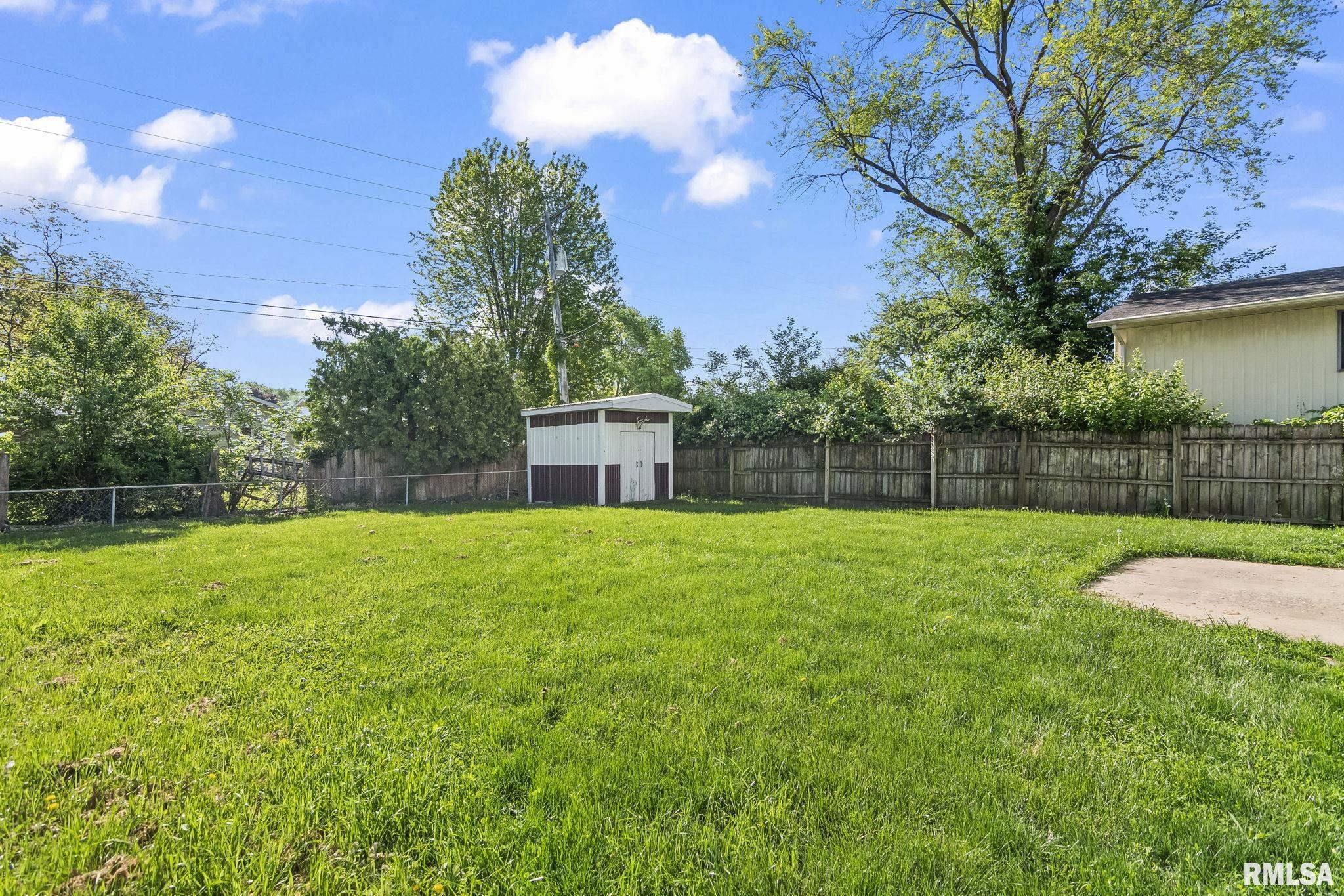 2016 Stonehenge Road Springfield, IL 62702 - Photo 28 of 31