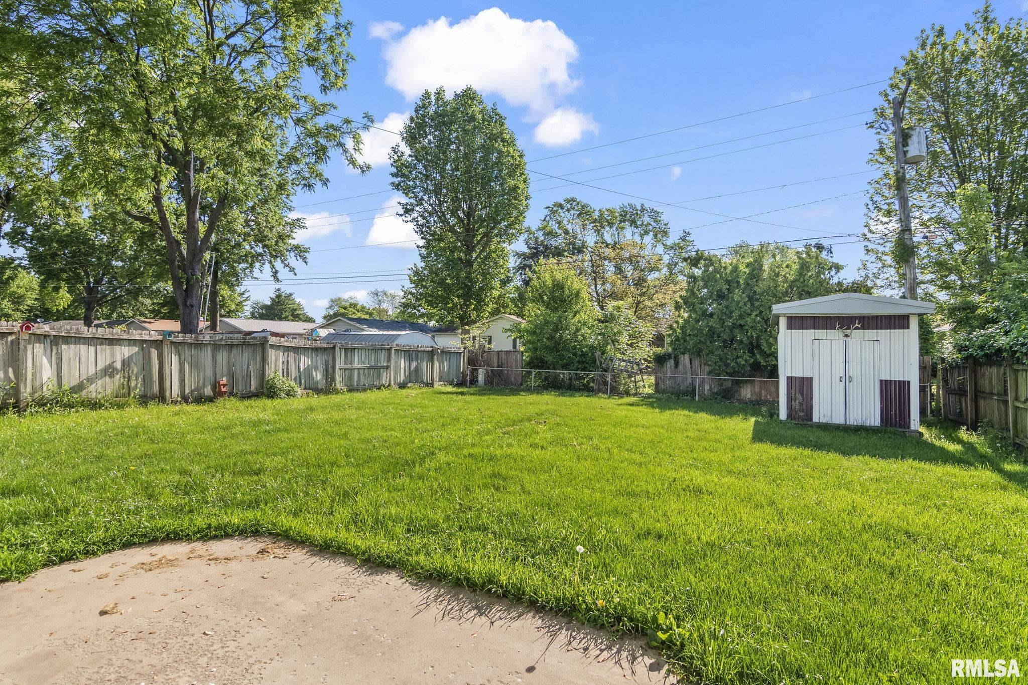 2016 Stonehenge Road Springfield, IL 62702 - Photo 29 of 31