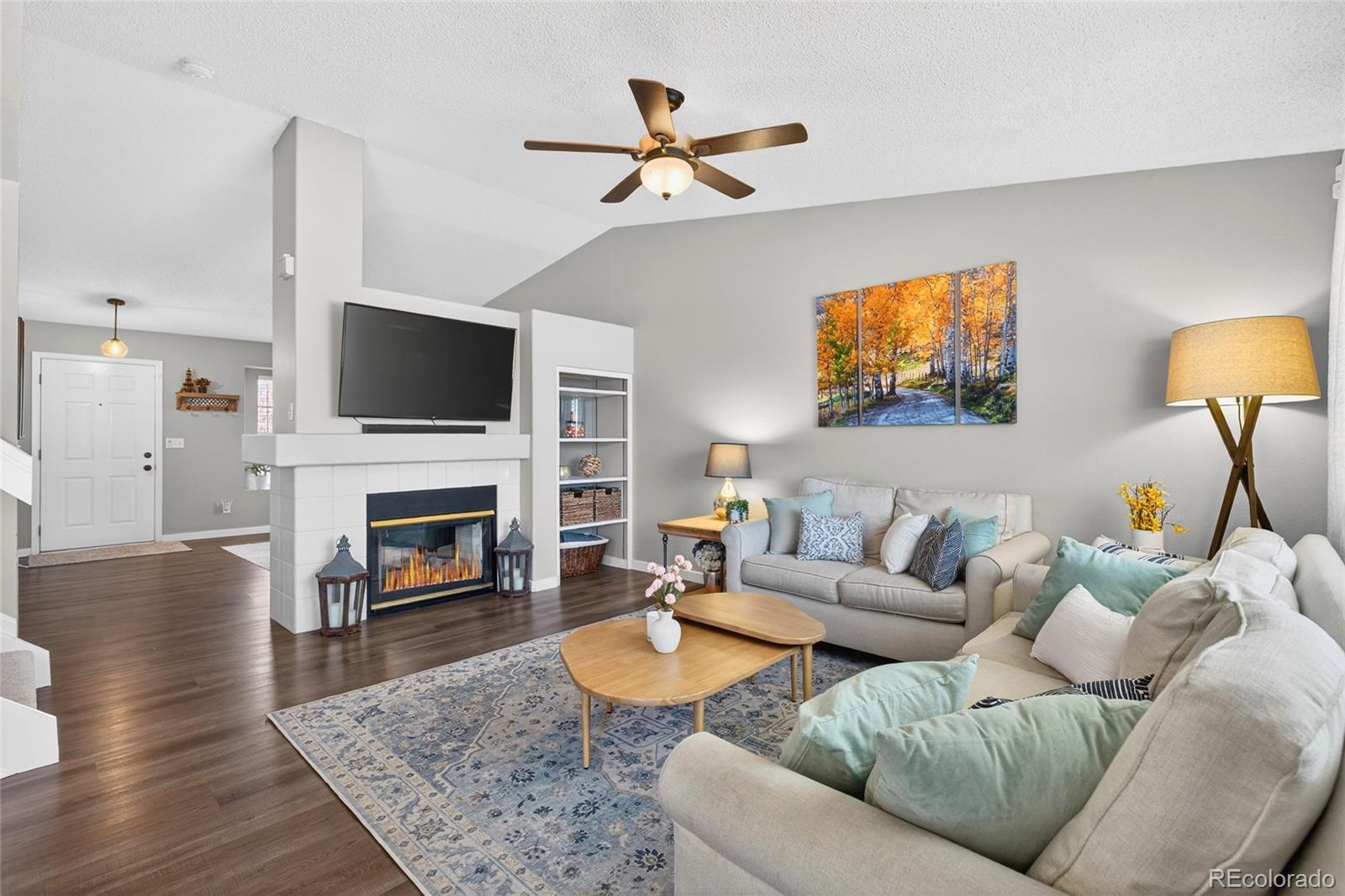 9600 South Castle Ridge Circle Highlands Ranch, CO 80129 - Photo 4 of 50