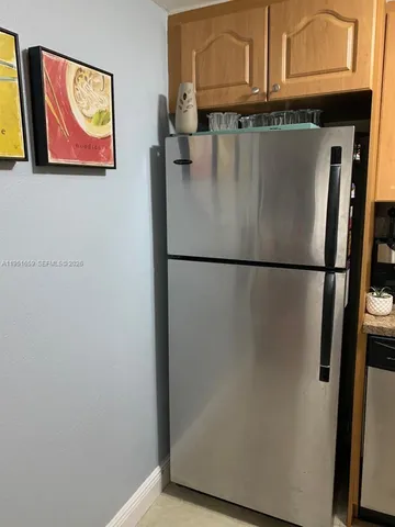 $2,000 | 8290 Lake Drive, Unit 502, Doral, FL 33166