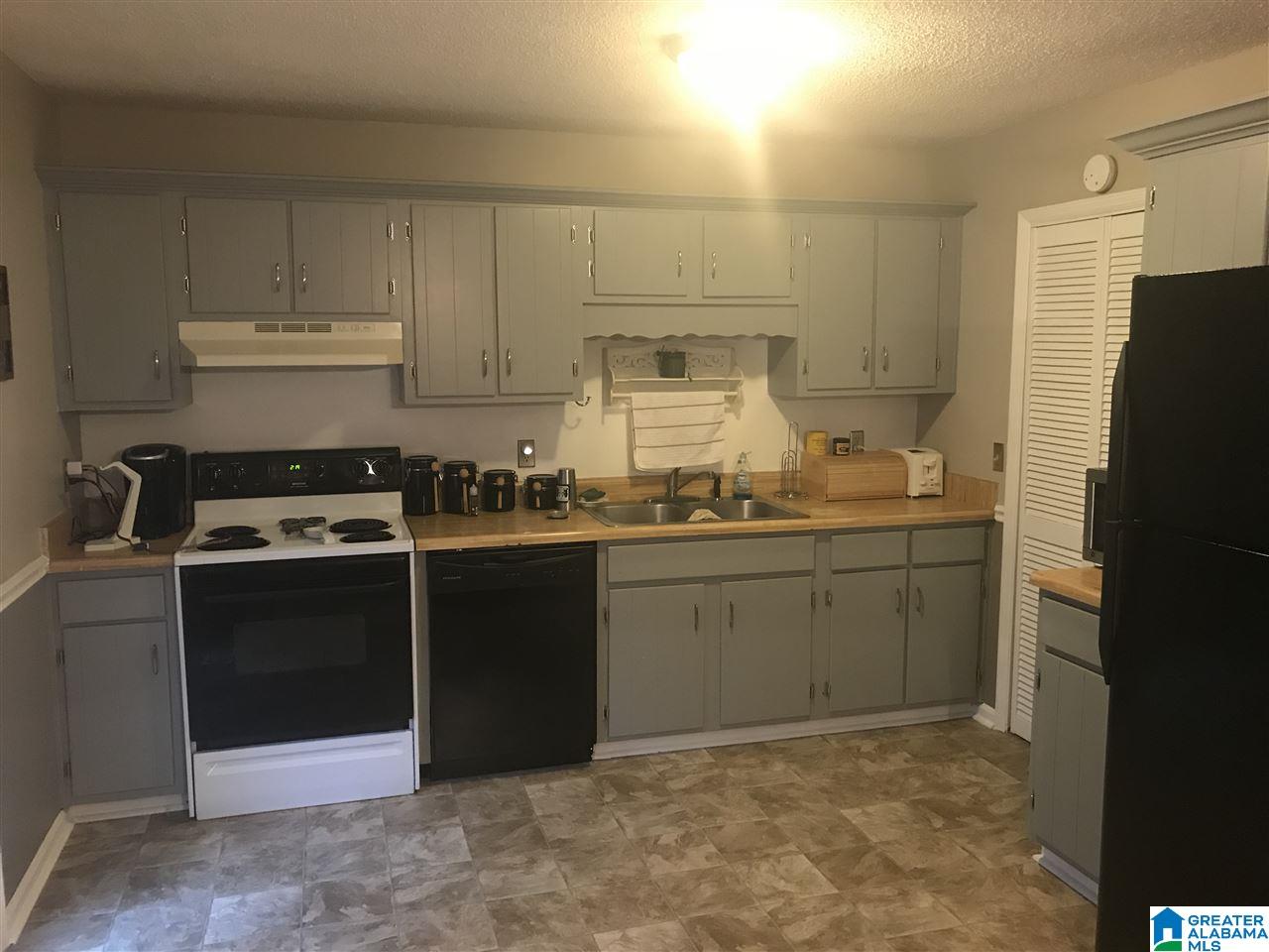 5919 Creekwood Road Birmingham, AL 35210 - Photo 12 of 25