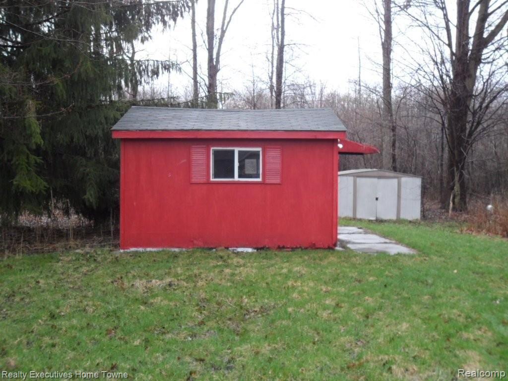 9285 Folkert Road Algonac, MI 48001 - Photo 16 of 16 261-891451 - outbuildings.JPG