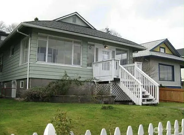 $525,000 | 3312 Rucker Avenue, Everett, WA 98201