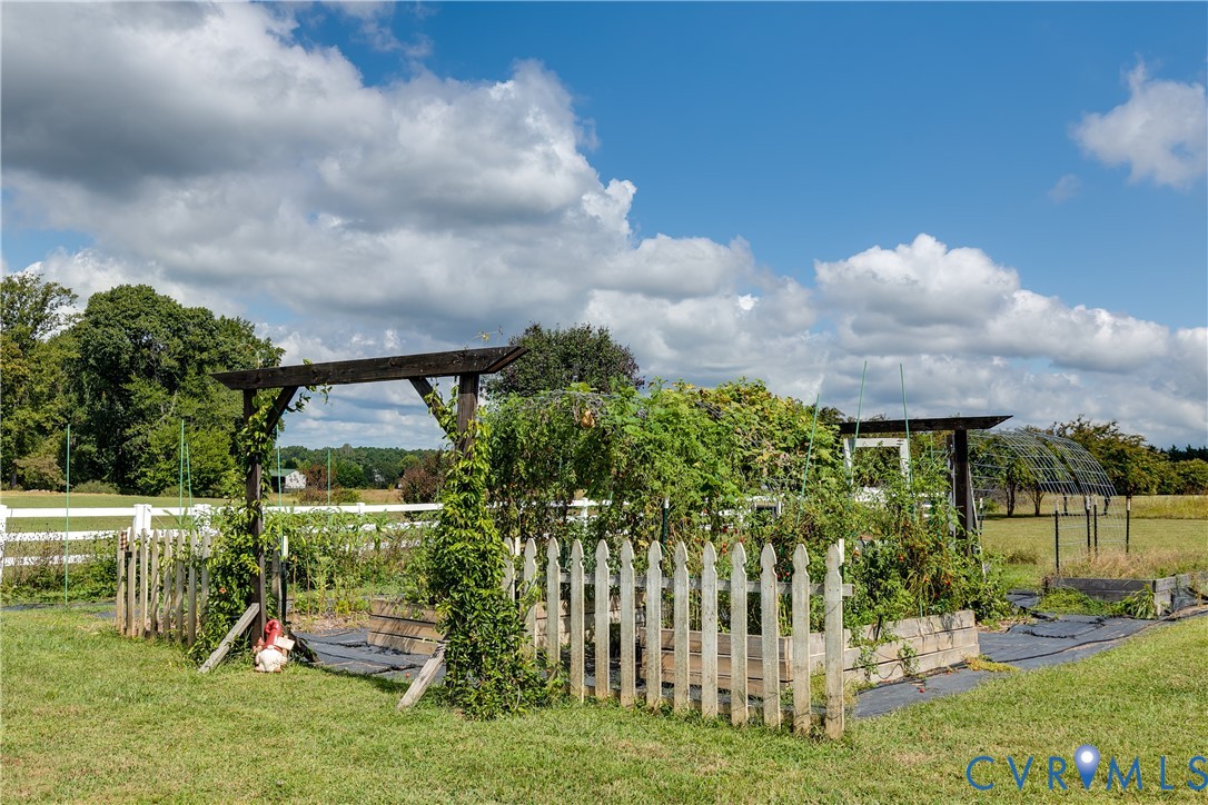 16044 Parsons Road Beaverdam, VA 23015 - Photo 31 of 44 a view of a garden