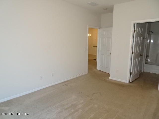 3631 Kirkpatrick Circle, Unit 6 Jacksonville, FL 32210 - Photo 6 of 14 a view of a room with a hallway