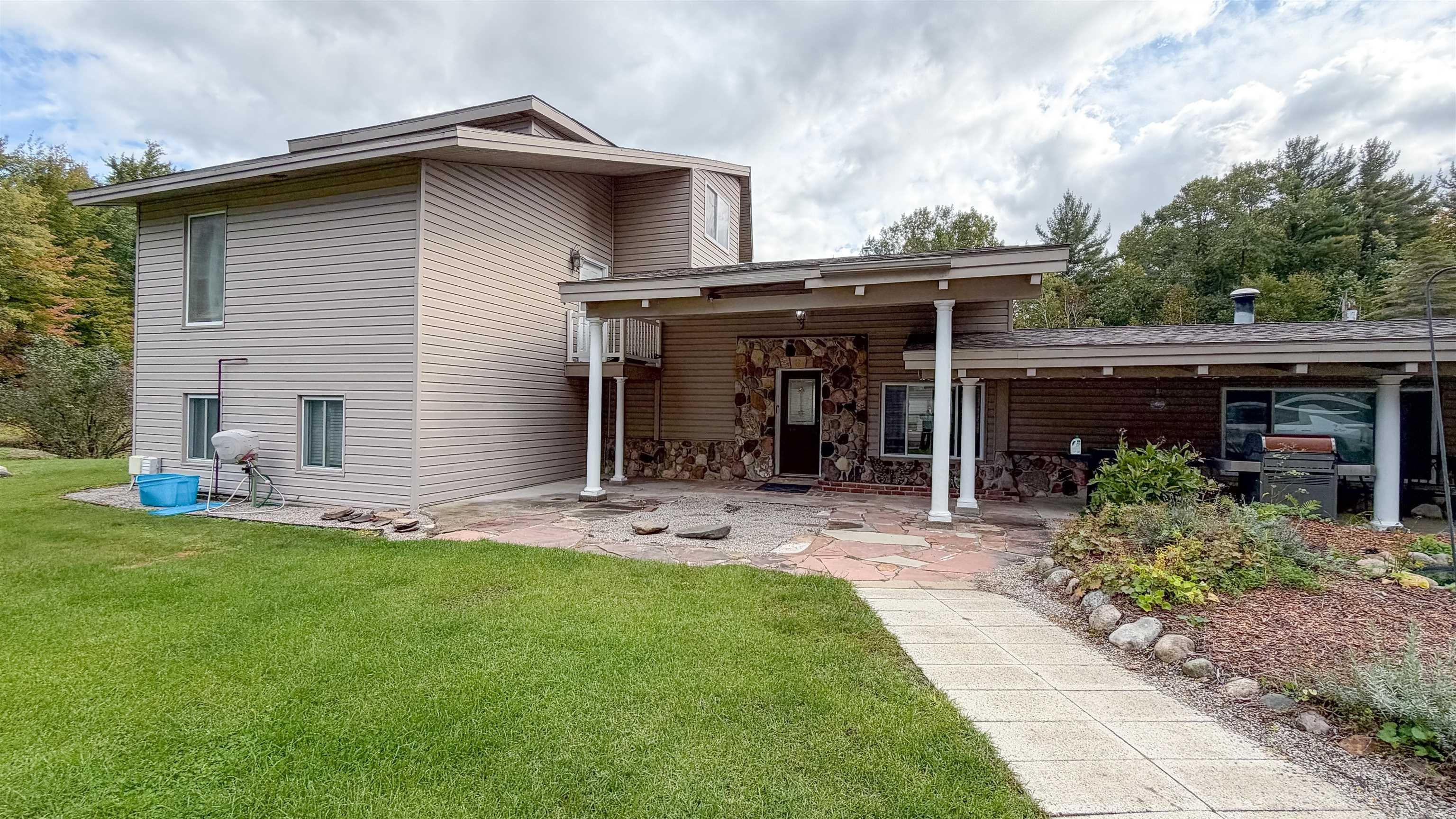 5061 Ellison Road Sterling, MI 48659 - Photo 4 of 46 Gallery Image 4