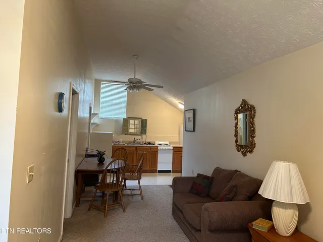 $165,000 | 160 Lincoln Drive, Harrogate, TN 37752