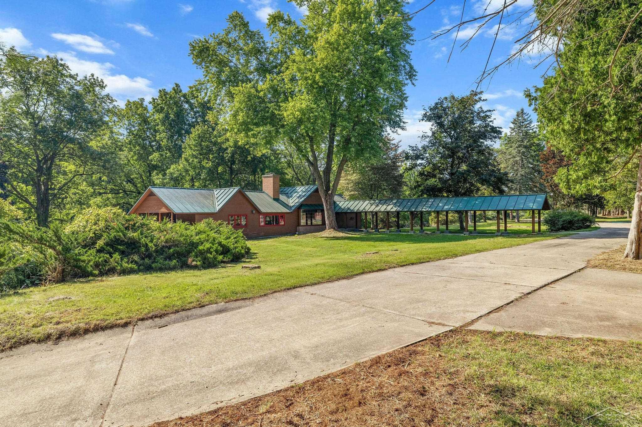 456-458 East Chippewa River Road Midland, MI 48640 - Photo 4 of 92