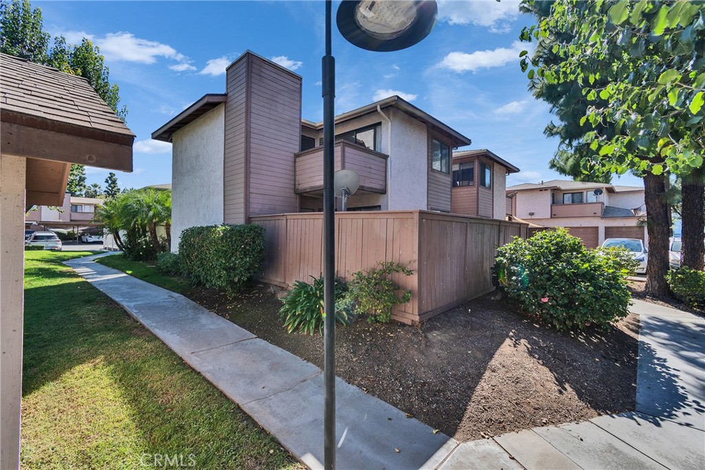 1329 Massachusetts Avenue, Unit 202 Riverside, CA 92507 - Photo 23 of 31