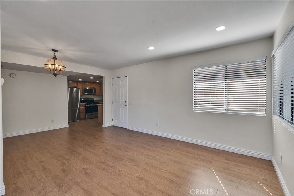 1329 Massachusetts Avenue, Unit 202 Riverside, CA 92507 - Photo 8 of 31