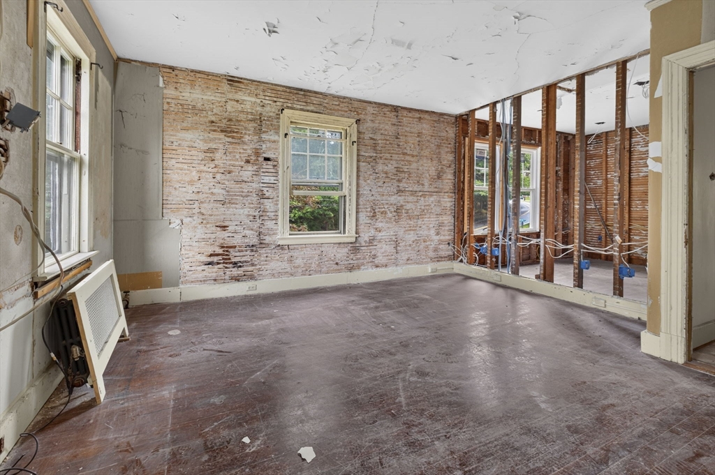 35 Leominster Road Lunenburg, MA 01462 - Photo 34 of 38 Gallery Image 34