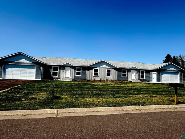 $359,900 | 611 Wrenshall Street, Unit B, Wrenshall, MN 55797