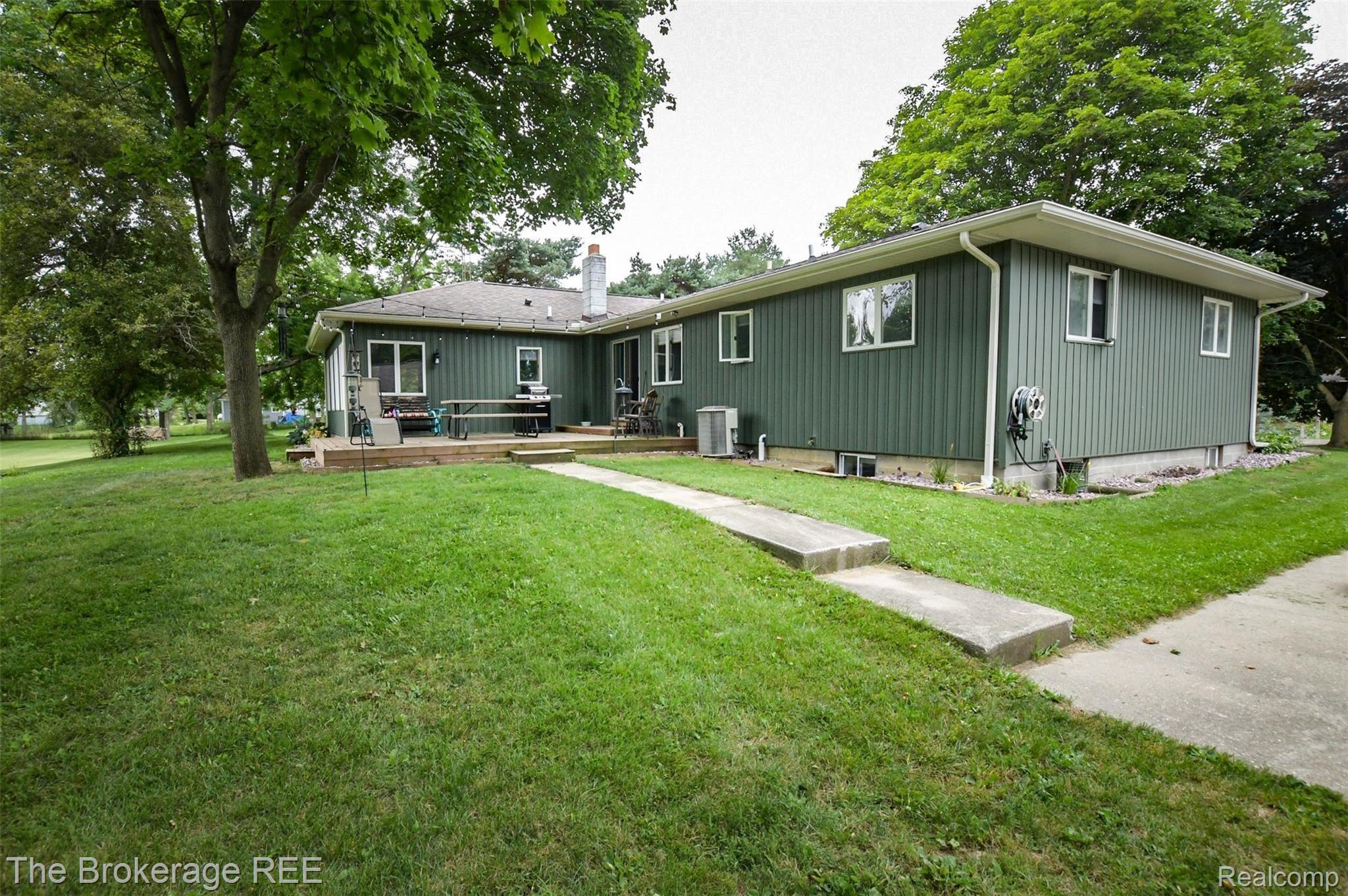 9049 Rhodes Road Goodrich, MI 48438 - Photo 30 of 37 DSC_1088.jpg
