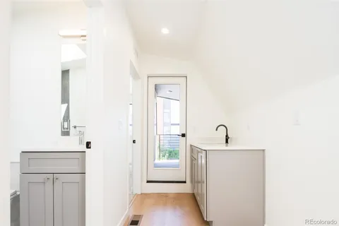 $799,000 | 277 South Jackson Street, Denver, CO 80209