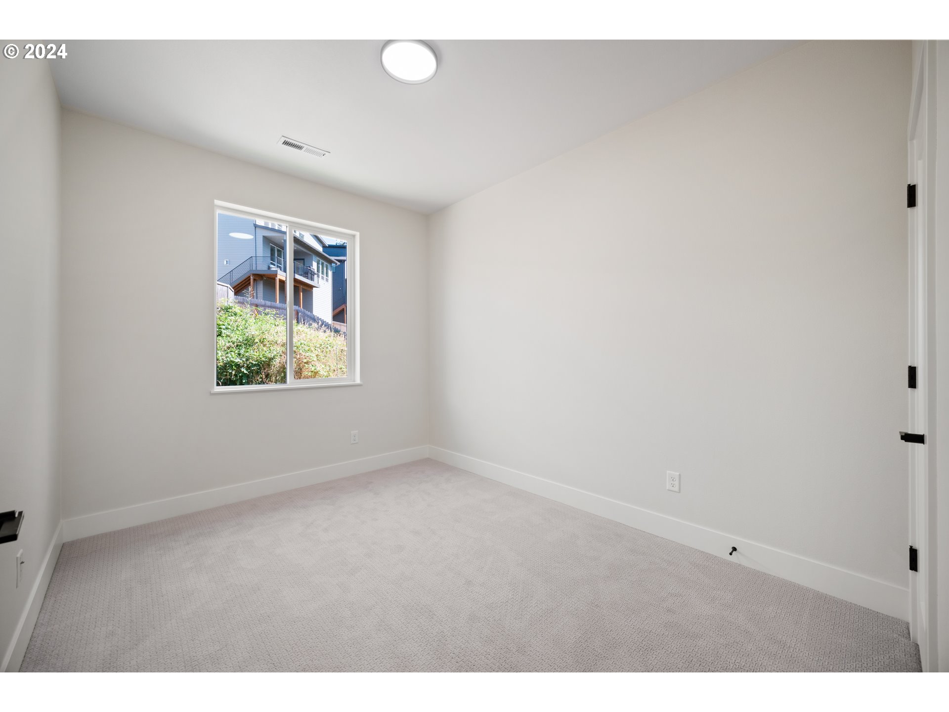2415 North R Street Washougal, WA 98671 - Photo 23 of 29 Gallery Image 23