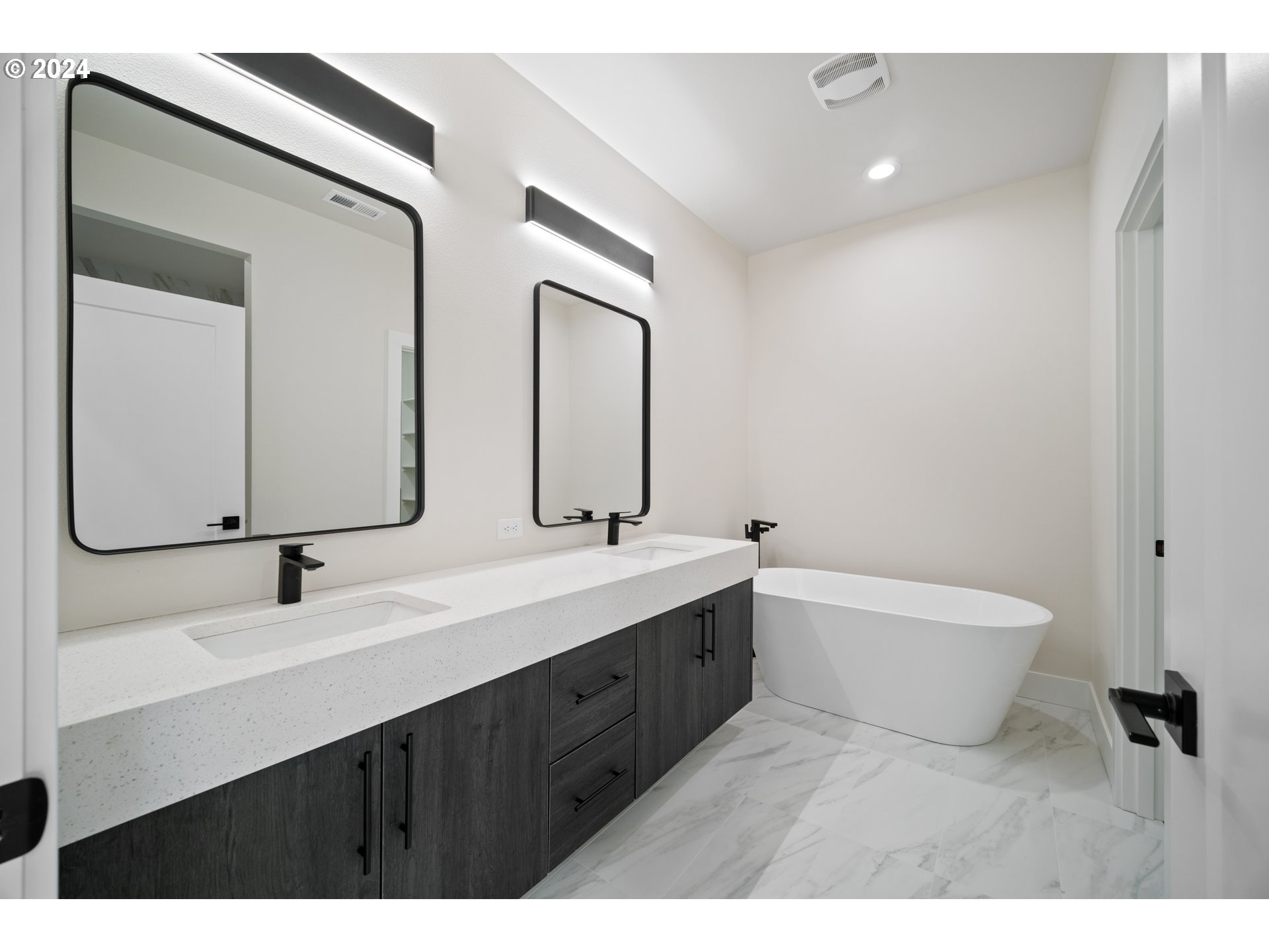 2415 North R Street Washougal, WA 98671 - Photo 28 of 29 Gallery Image 28