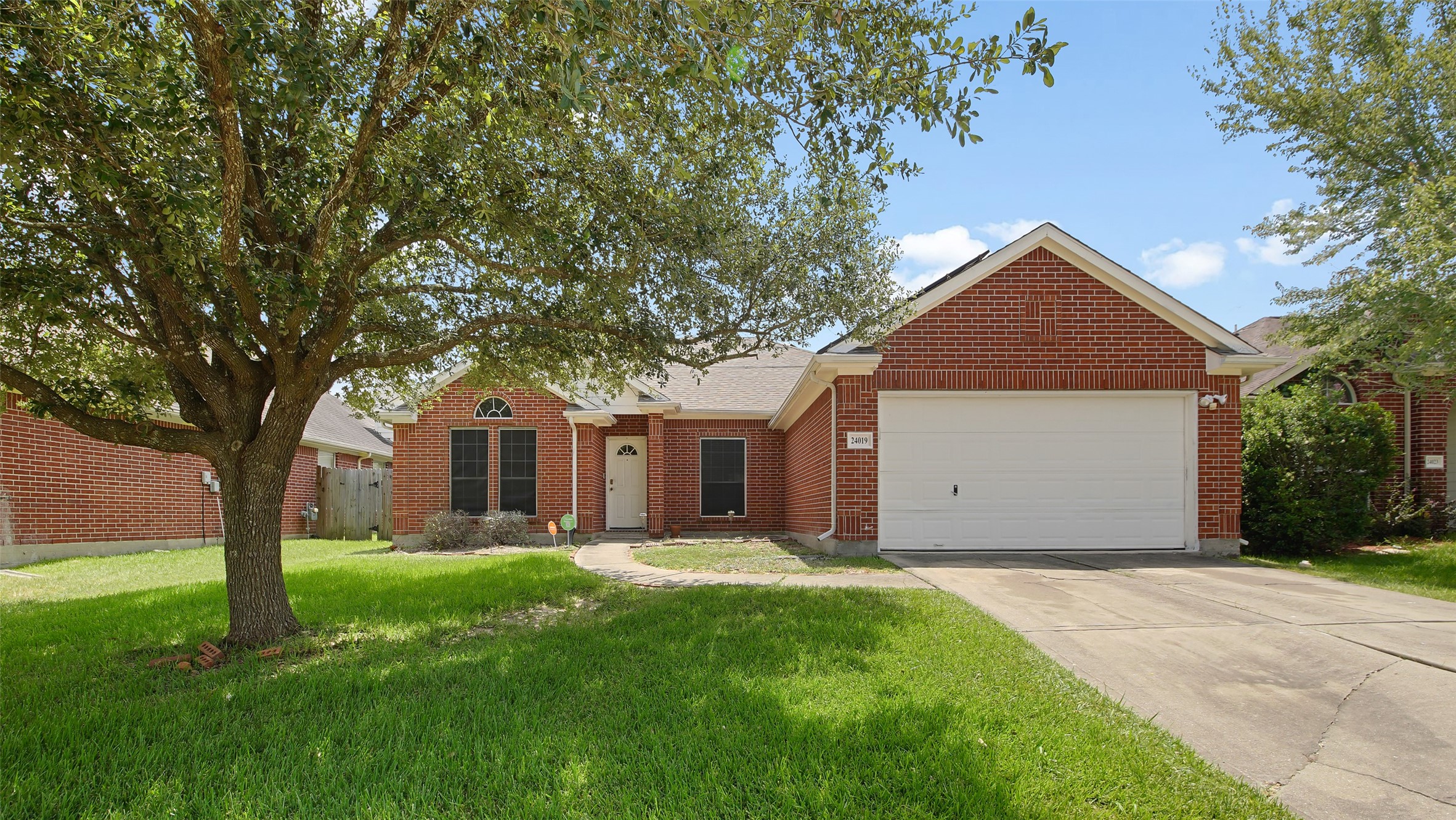 24019 Surreygate Drive Spring, TX 77373 - Photo 1 of 37 Welcome Home!