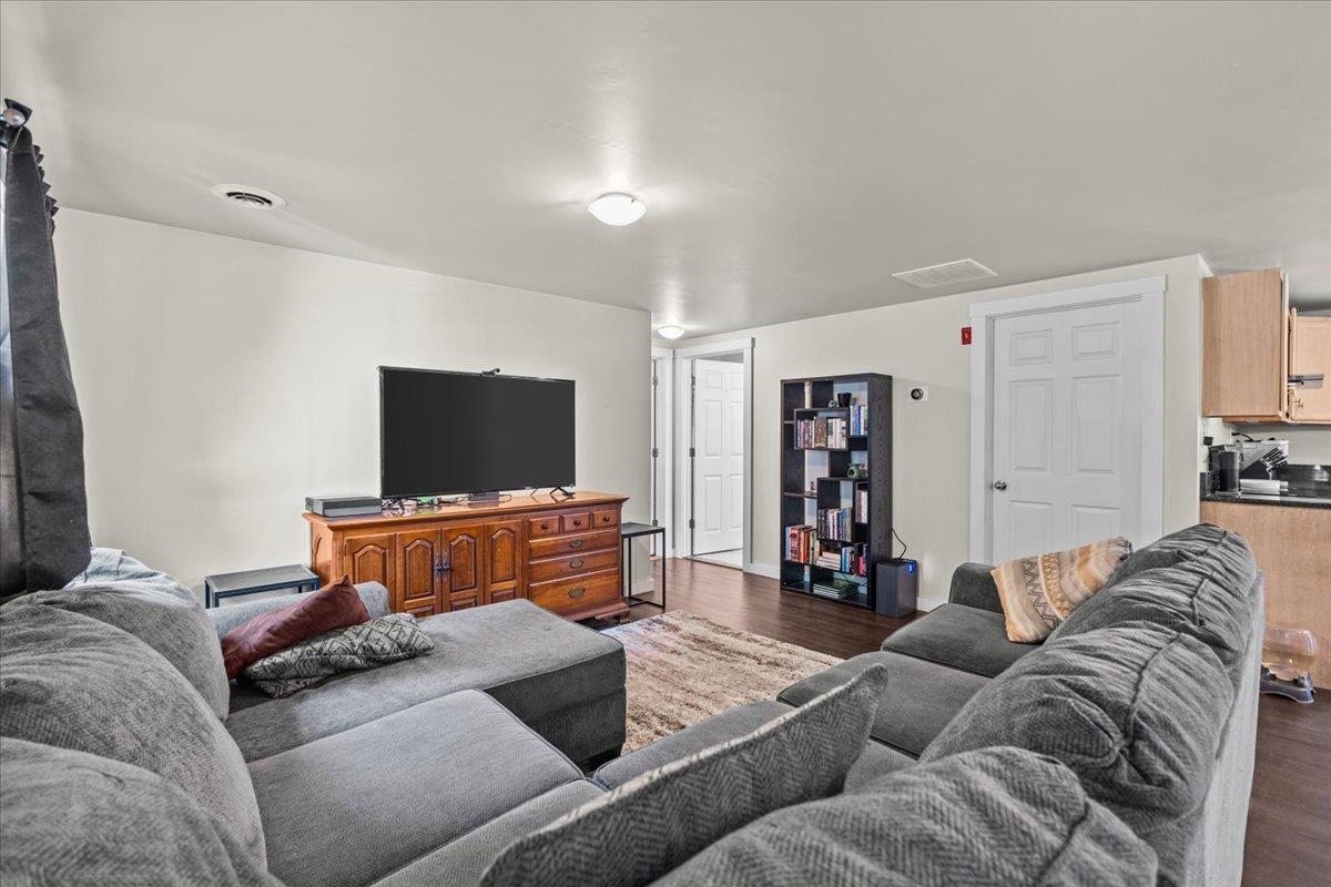 850 Tallman Road Elmore, VT 05680 - Photo 17 of 37