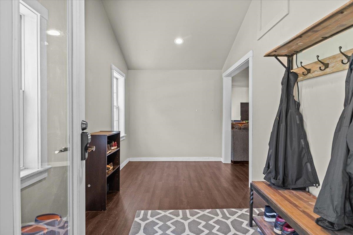 850 Tallman Road Elmore, VT 05680 - Photo 5 of 37