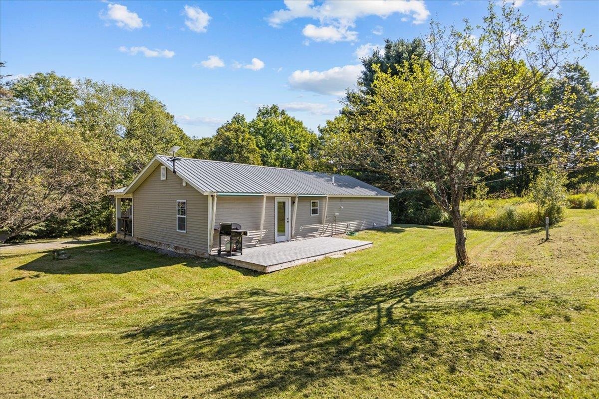 850 Tallman Road Elmore, VT 05680 - Photo 8 of 37