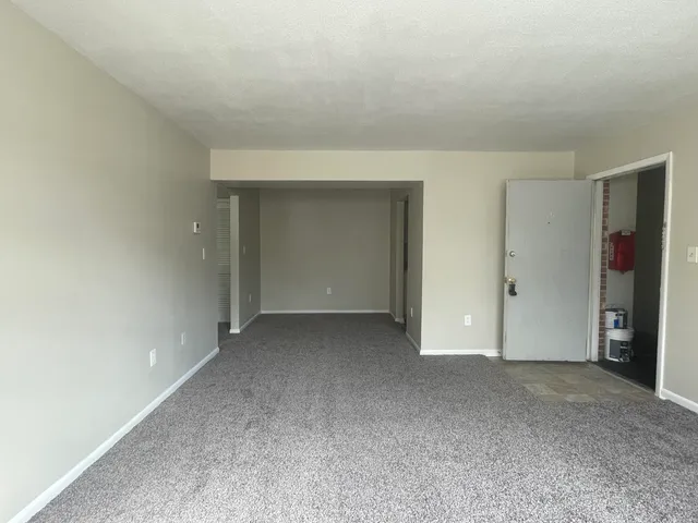 $850 | 729 Townside Road Southwest, Unit 35, Roanoke, VA 24014