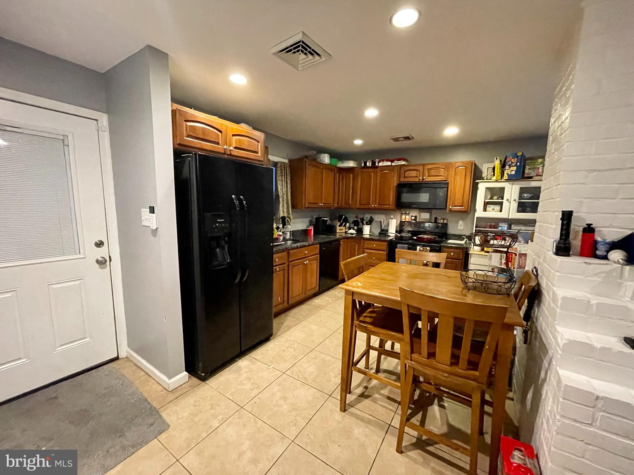 80 Balsam Road Levittown, PA 19057 - Photo 3 of 14 Gallery Image 3