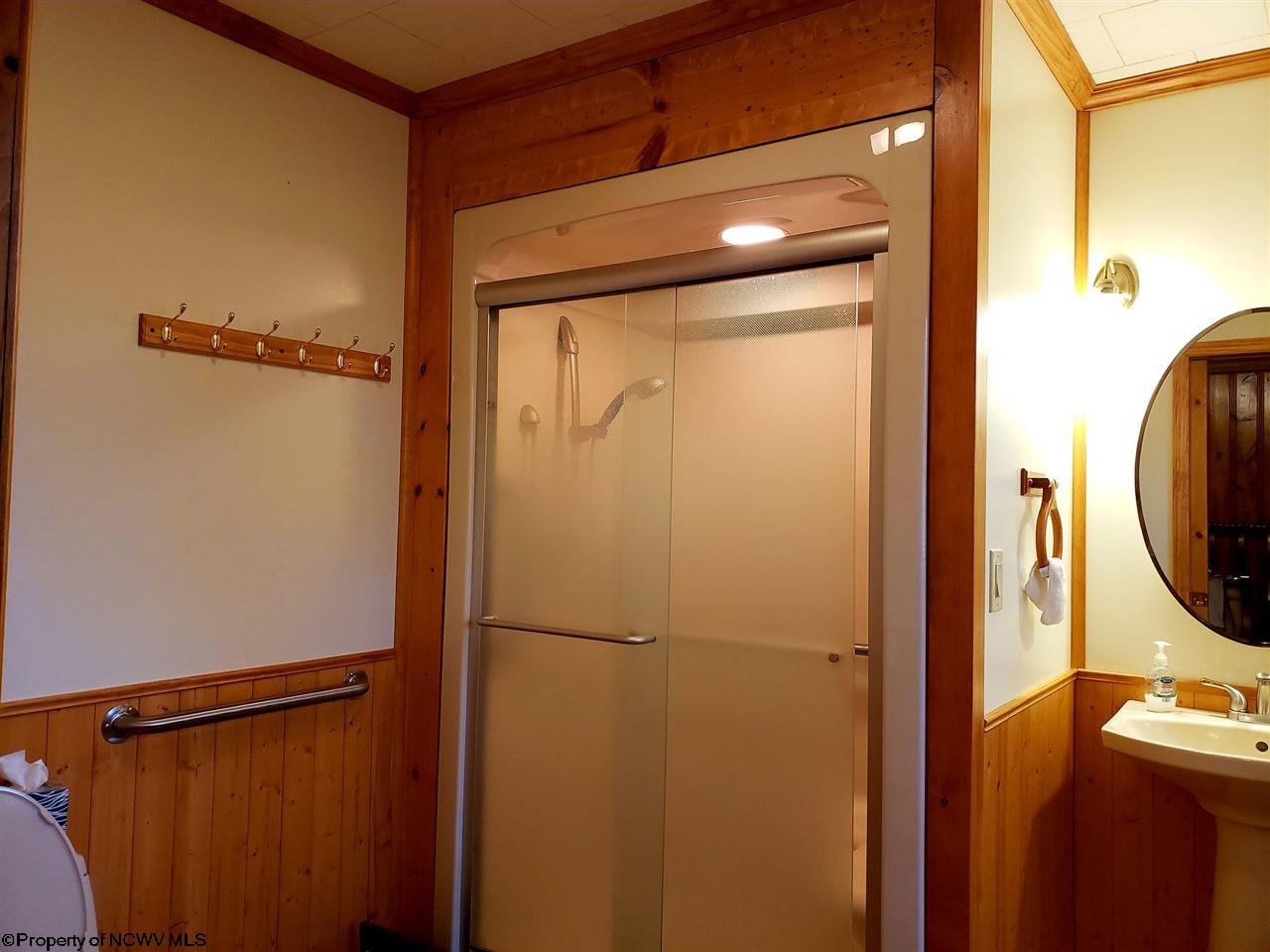 37 Rock Lake Road Fairmont, WV 26554 - Photo 14 of 20 Gallery Image 14