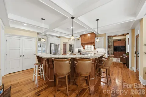 $1,289,900 | 2748 Trent Drive Northeast, Conover, NC 28613