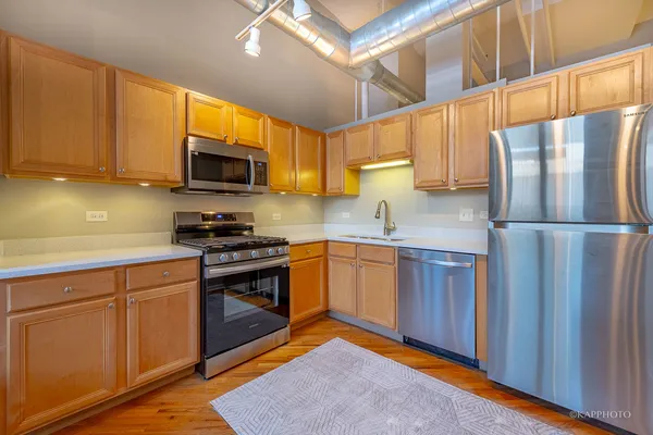 $2,250 | 500 South Clinton Street, Unit 133, Chicago, IL 60607