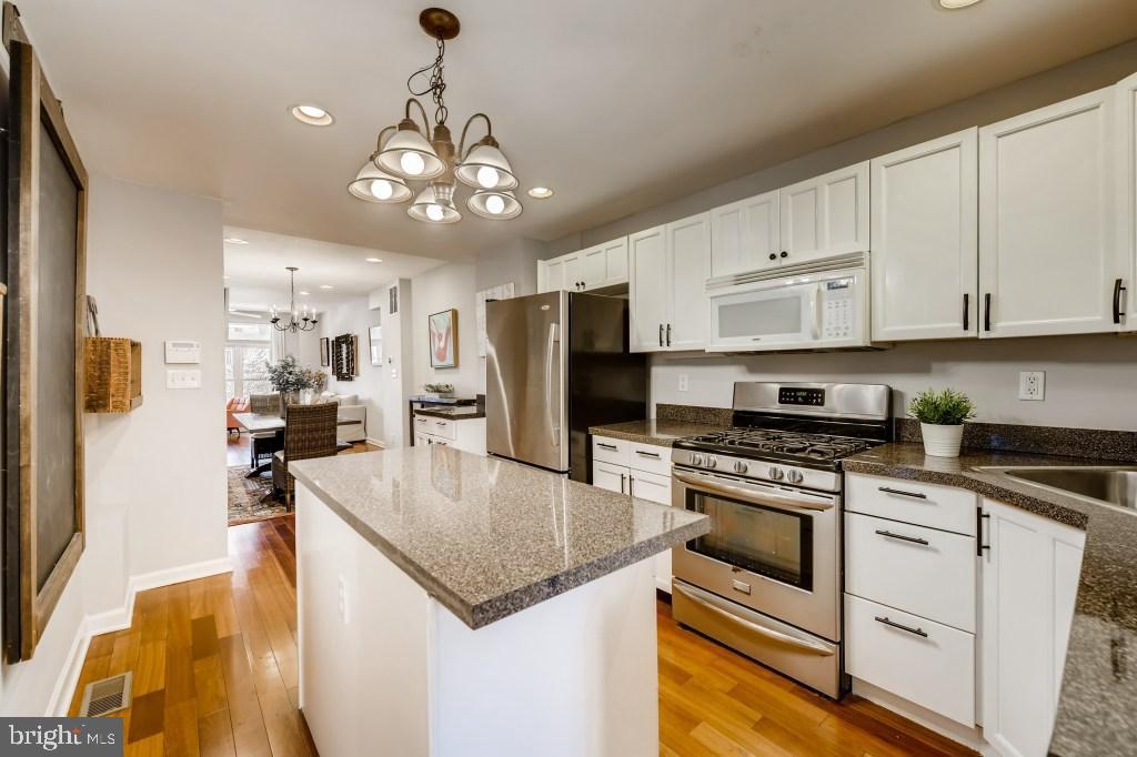 3210 Keswick Road Baltimore, MD 21211 - Photo 11 of 28 Gallery Image 11